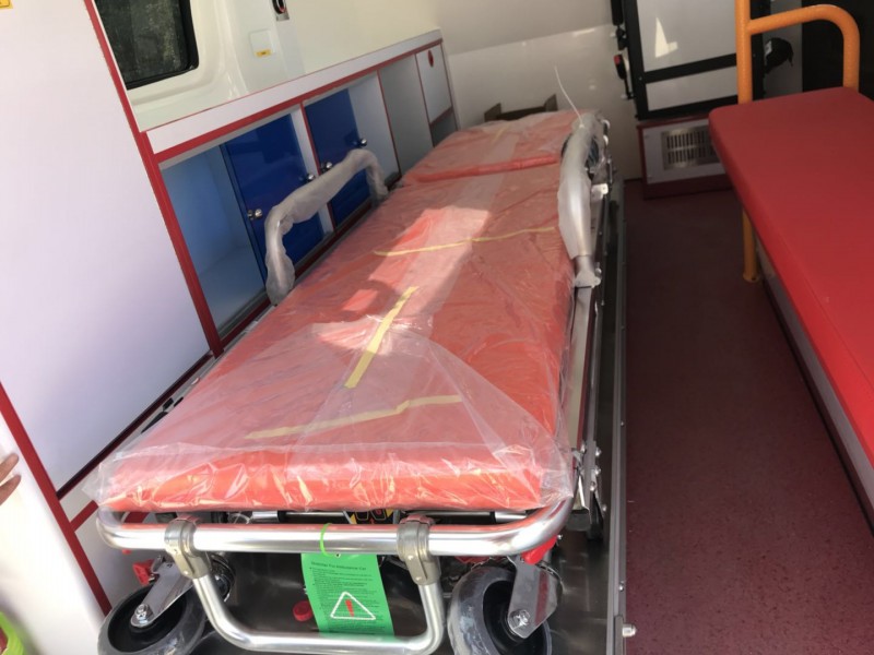 國(guó)六救護(hù)車(chē) 高端奔馳救護(hù)車(chē)廠家銷(xiāo)售15271321777