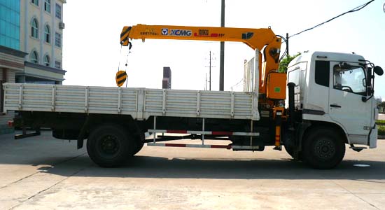 東風(fēng)天龍單橋隨車(chē)起重運(yùn)輸車(chē)