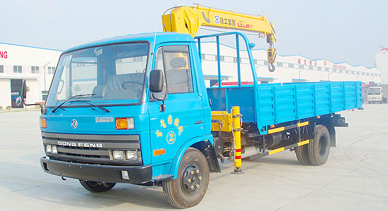 東風(fēng)145隨車吊( 5-8噸吊)