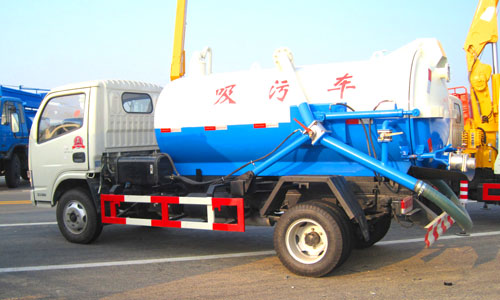  東風(fēng)福瑞卡吸污車 