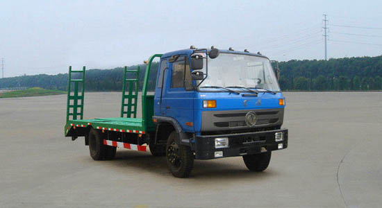 東風(fēng)平板運(yùn)輸車