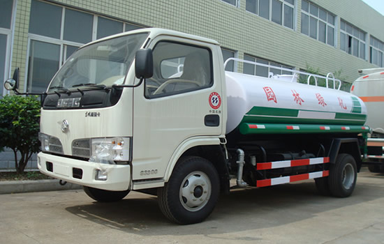 東風(fēng)福瑞卡灑水車(chē)